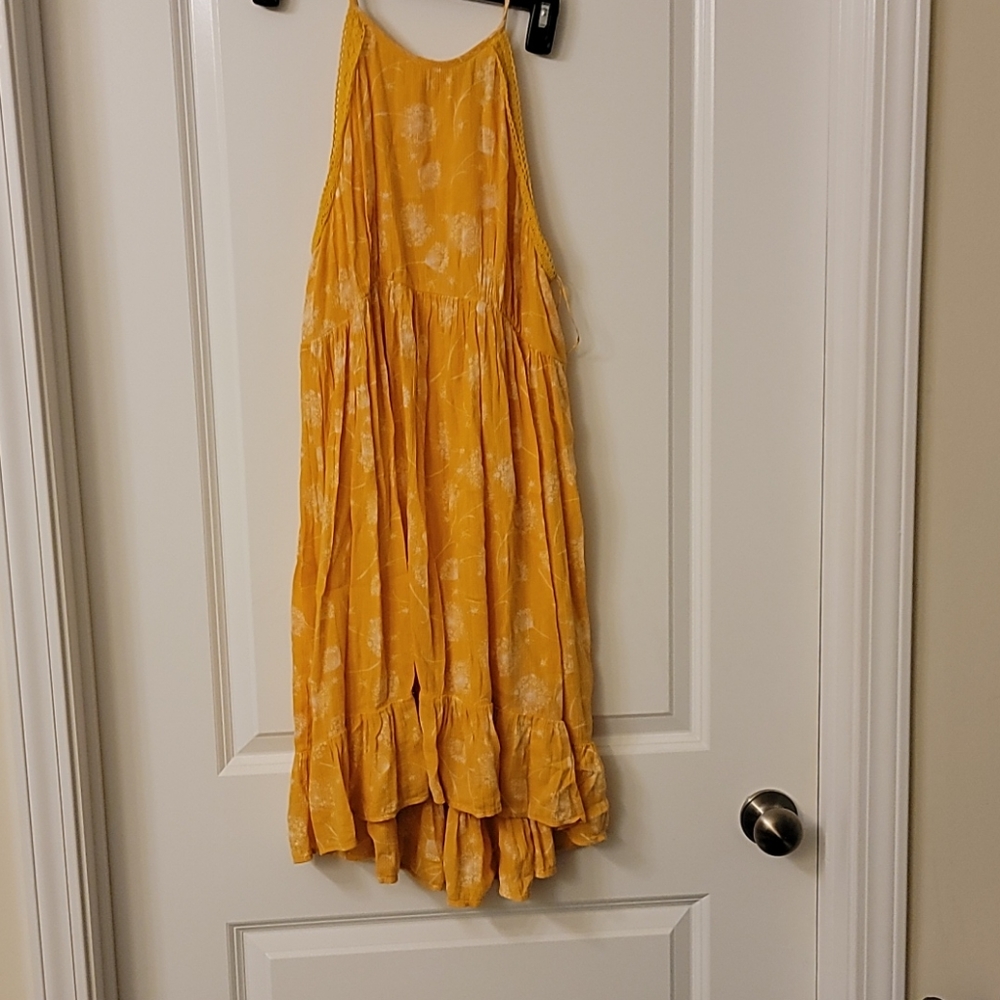 Women's medium sundress, yellow